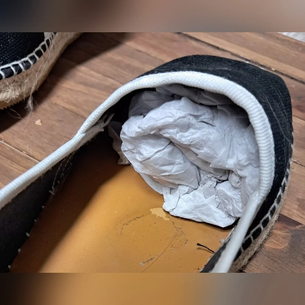 Andre Assous Canvas Espadrilles Size 11